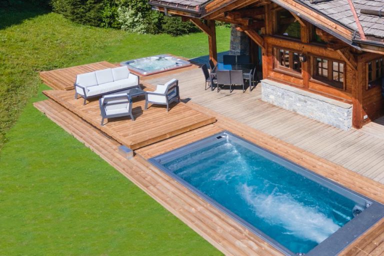piscina de spa con terraza móvil idol spas cubierta rodante